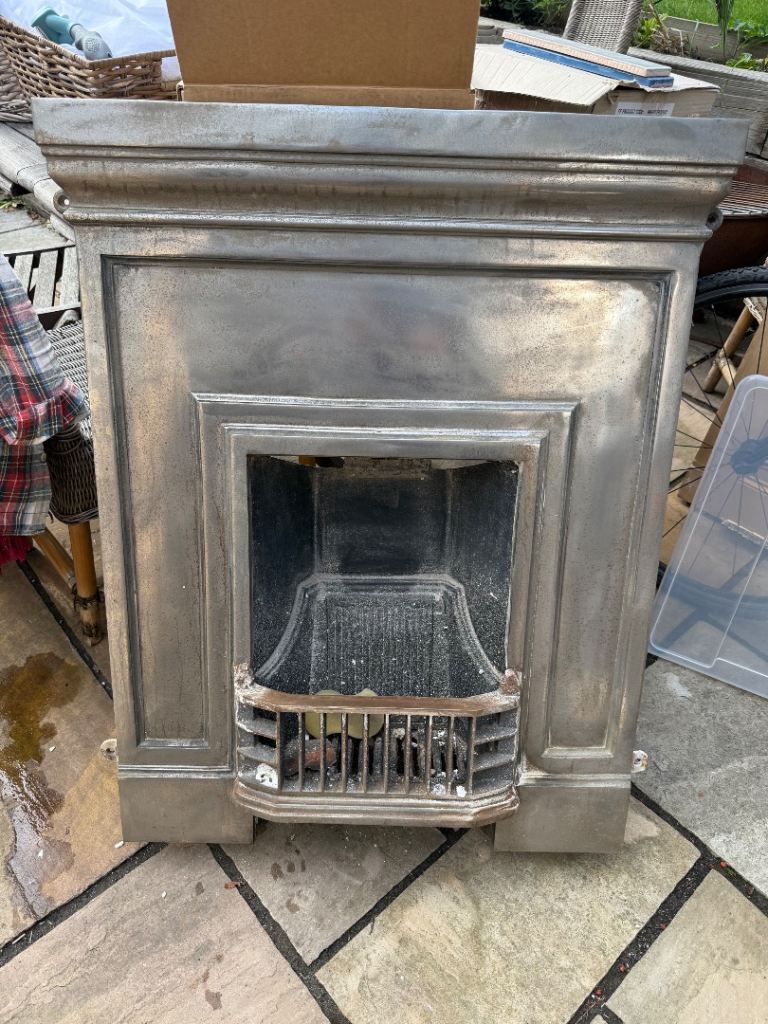 Fireplace (Barcelona Cast Iron)