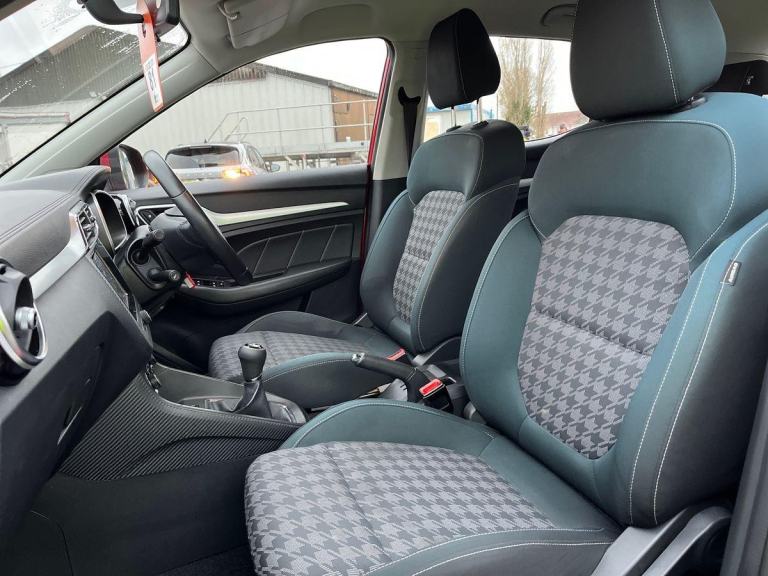 2018 MG/ MGF ZS 1.5 106PS 5 Speed VTi-TECH Excite Euro 6 (s/s) 5dr Red LOW MLS