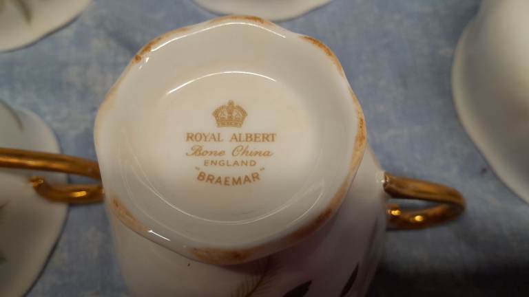 Vintage Royal Albert Braemar Pink & Gold Teacup Set, Floral Pattern