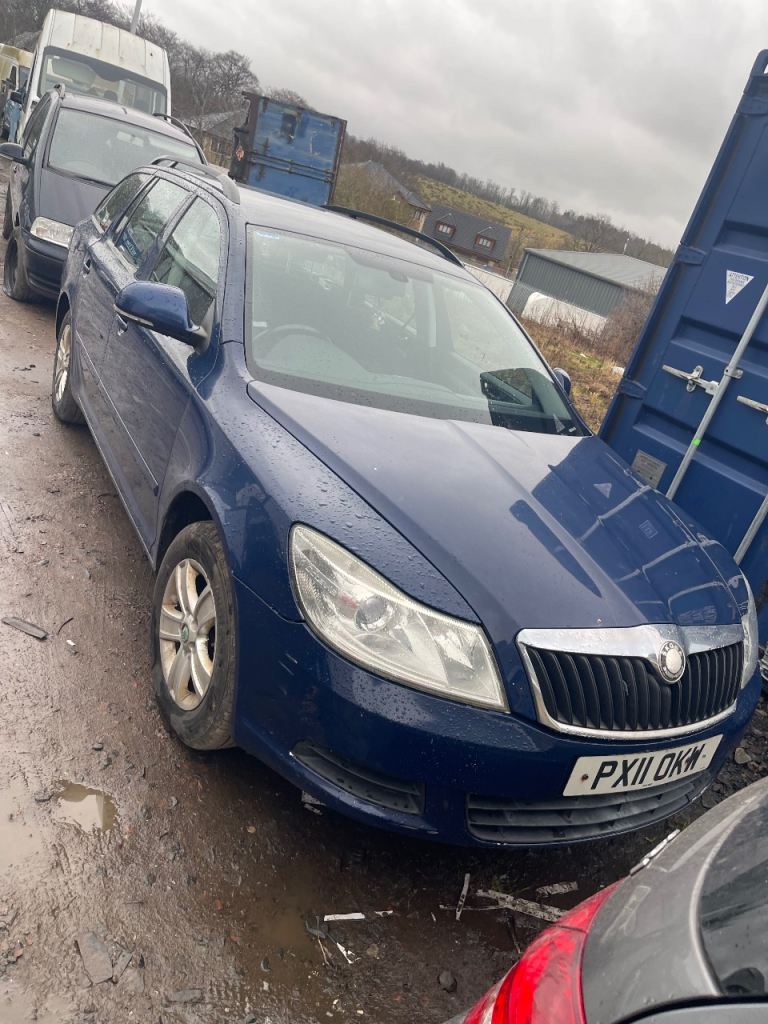 Skoda, OCTAVIA, Estate, 2011, Manual, 1598 (cc), 5 doors