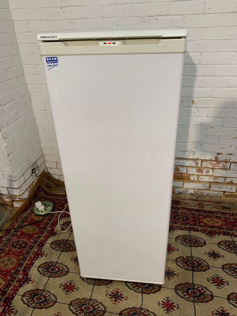 Icebank Freestanding Freezer – White, Good Condition