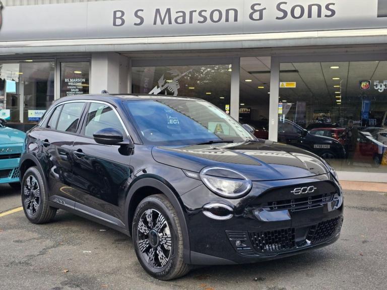 2025 Fiat 600 1.2 MHEV e-DCT Euro 6 (s/s) 5dr Hatchback Hybrid Automatic