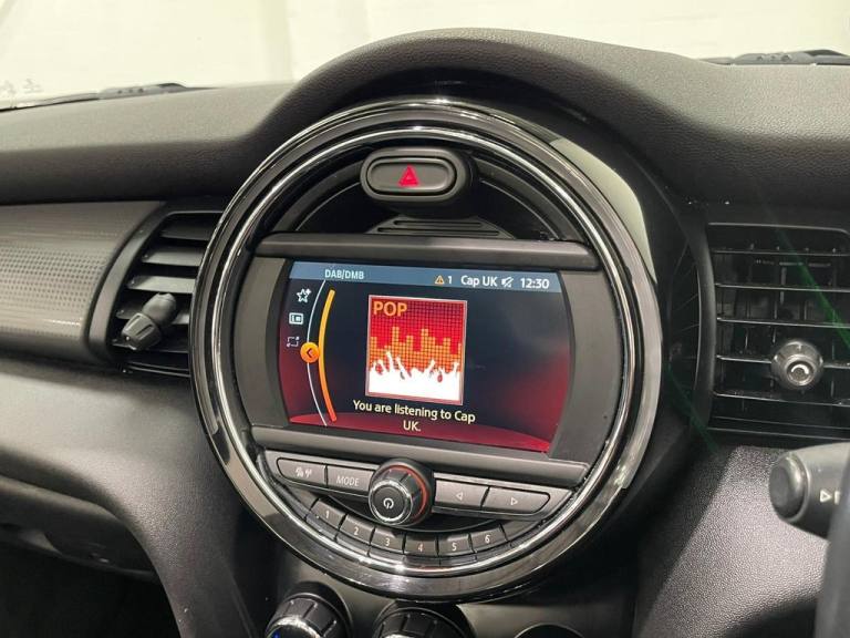 2018 MINI Convertible 1.5 Cooper Convertible 2dr Petrol Steptronic Euro 6 (s/s) (136 ps) Converti...