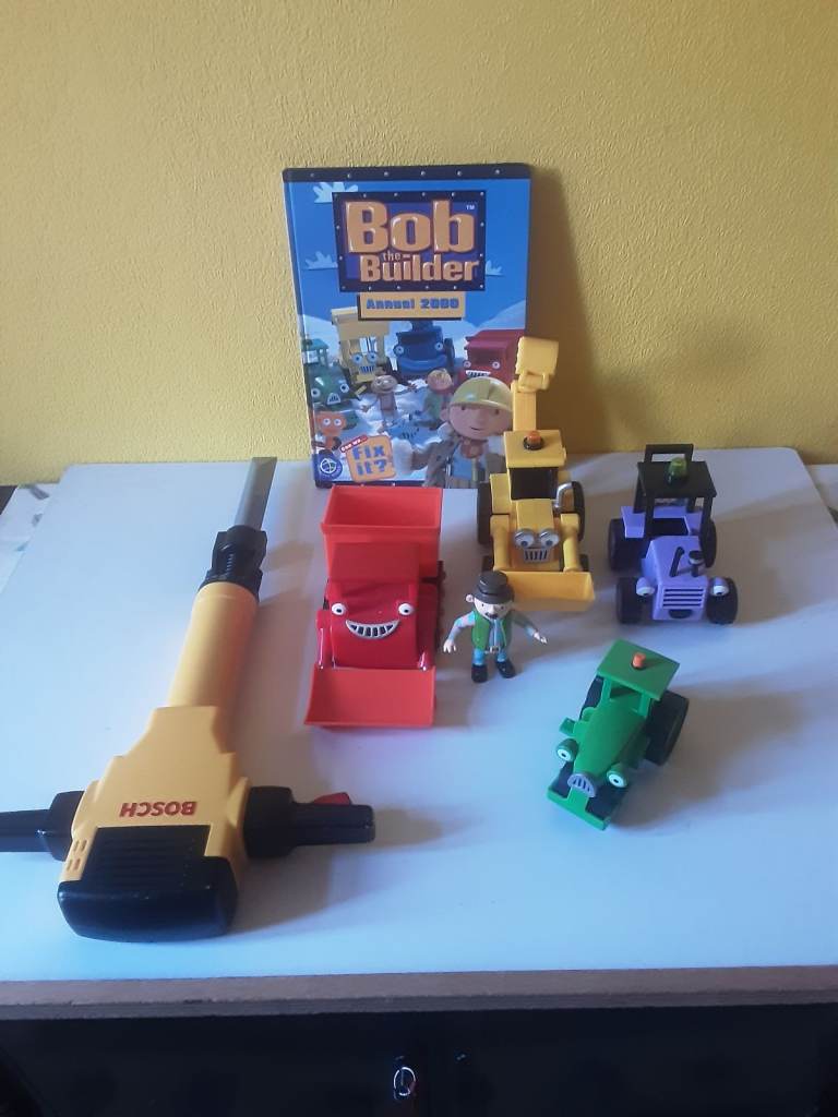 Bob the  builder  chunky  friction vehicles, large road digger  lights and sounds.etc 