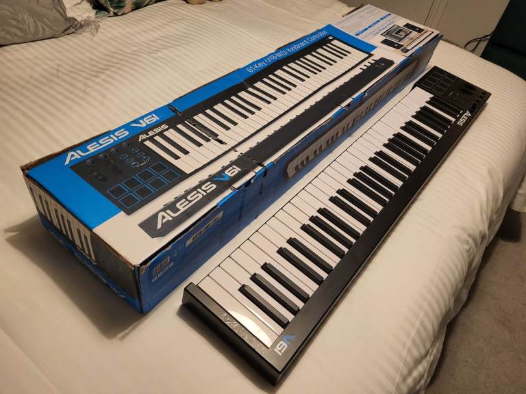 Alesis V61 USB-Midi Keyboard Controller.