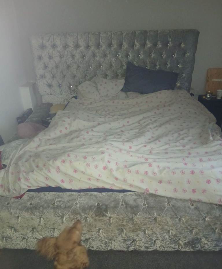 Superkingsize bed 