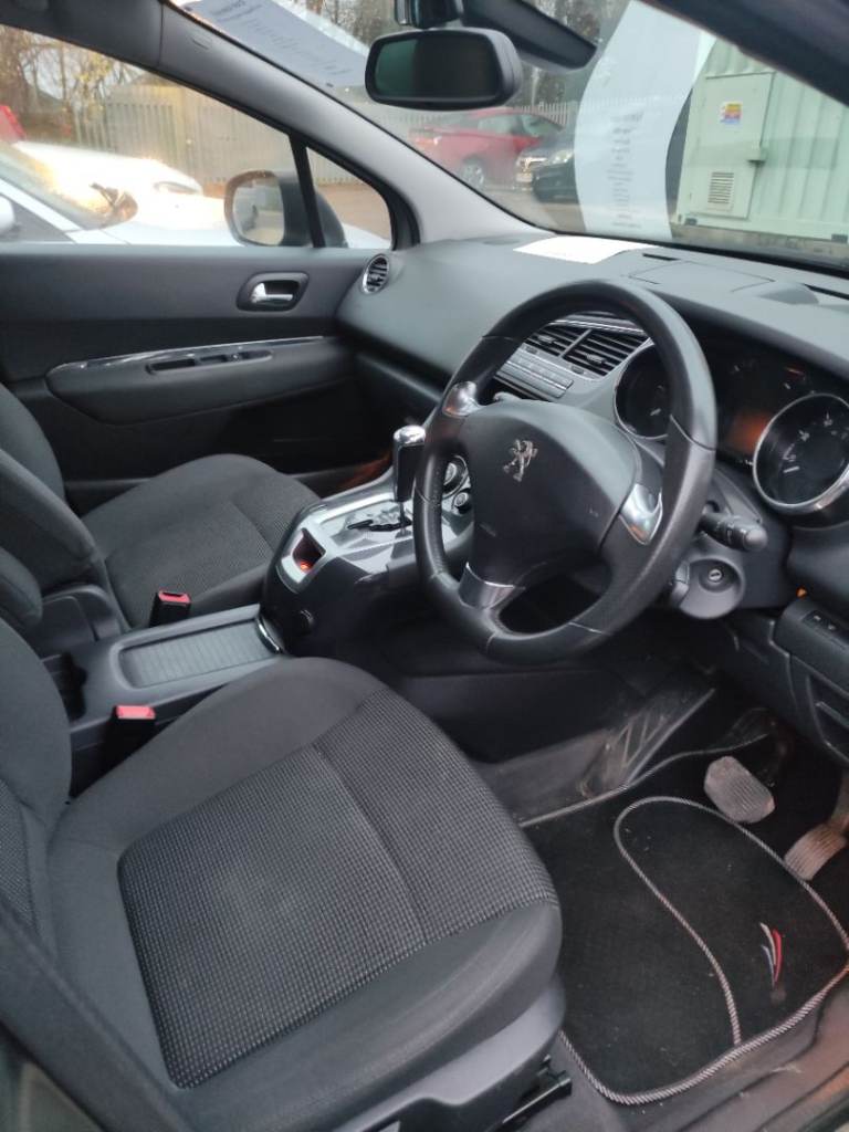 2016 Peugeot 5008 7 seater MPV Automatic Pan Roof