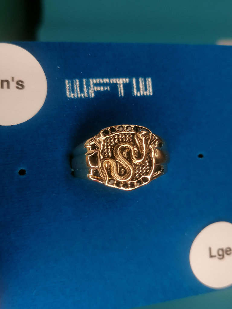 BRAND NEW  Large Man's  snake ring in box.
