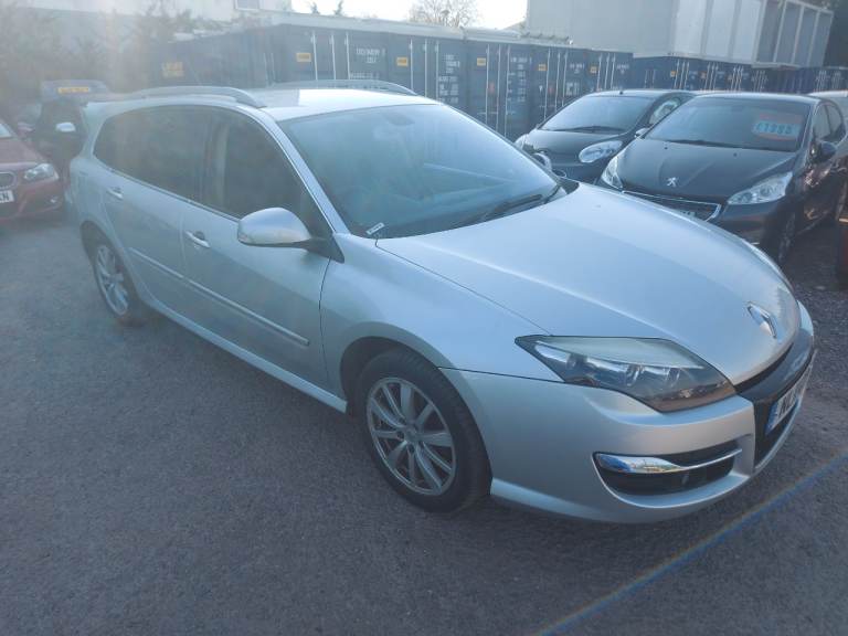 2011 renault laguna estate tom tom edition 2.0 dci 150bhp 