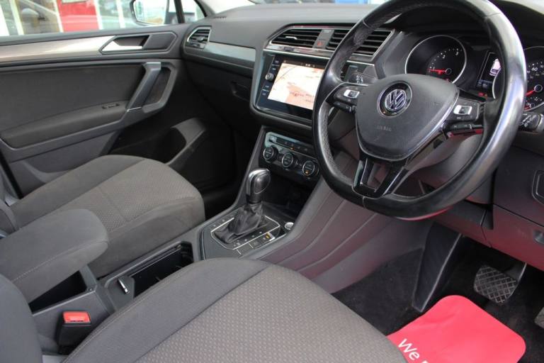 2019 69 VOLKSWAGEN TIGUAN ALLSPACE 2.0 TDI MATCH SUV 5DR DIESEL DSG EURO 6 (S/S)