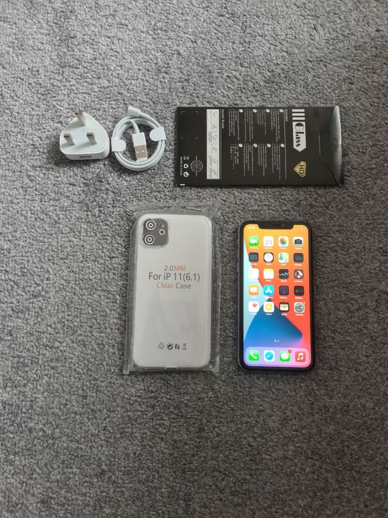 Iphone 11 Bundle 100% Batt Unlocked 64GB Purple I Phone