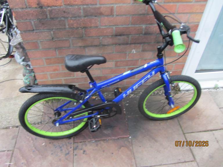 2 kids bikes available both have 20inch wheels  suit age upto 7yrs old  bikes are £30 each