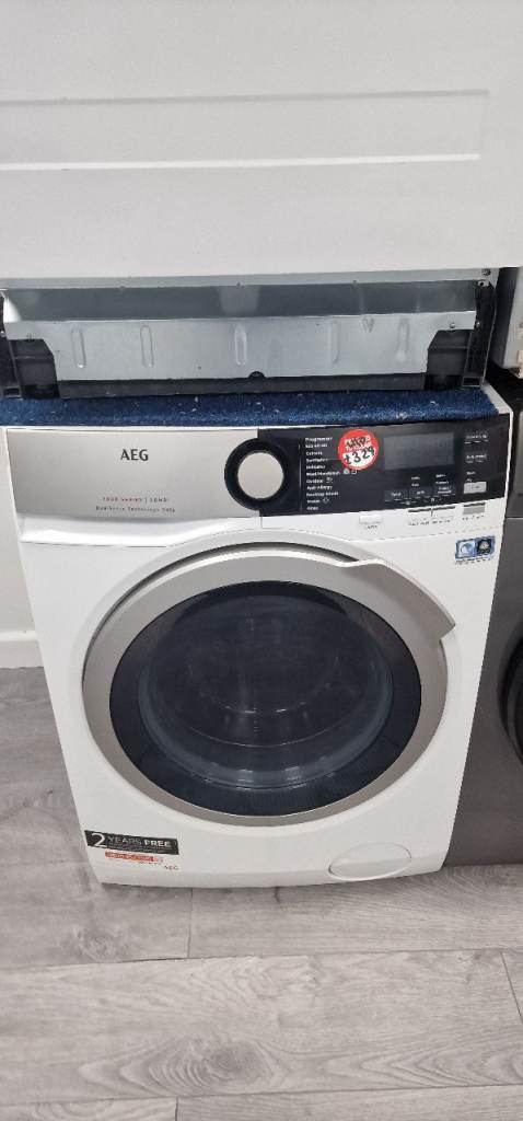 AEG 7000series 9kg + 6kg Washer Dryer 