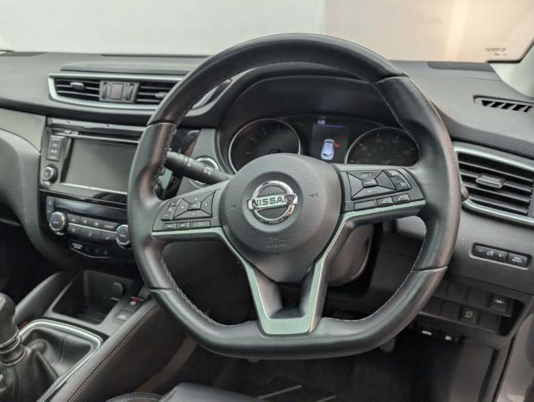 2021 Nissan Qashqai 1.3 DIG-T N-Motion SUV 5dr Petrol Manual Euro 6 (s/s) (140 ps) HILL START A H...