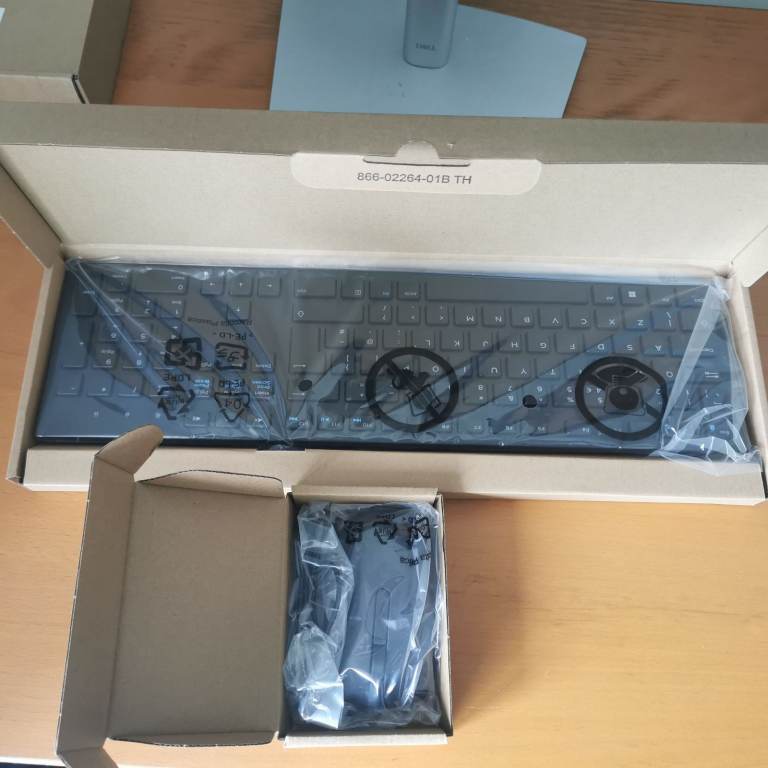 Brand new genuine Dell keyboard and mouse