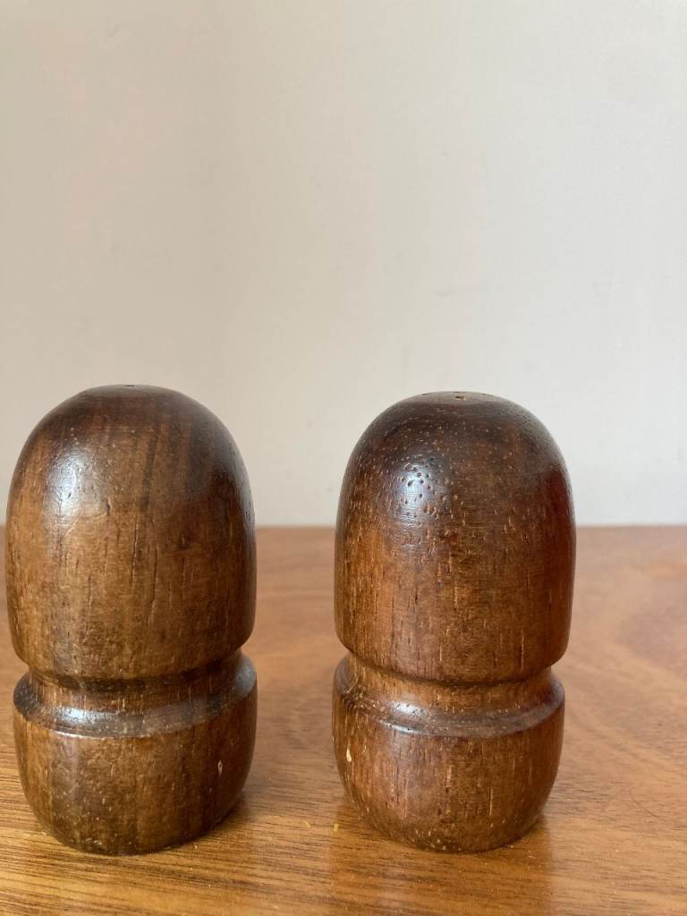Vintage Wooden Salt & Pepper Shaker Set – Rustic Mid-Century Style – 3” 