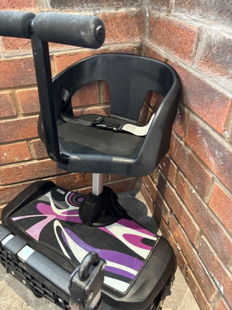 Buggy board with seat 