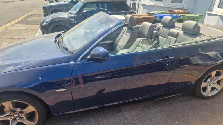 BMW 3 SERIES Convertible Automatic- Full Service History