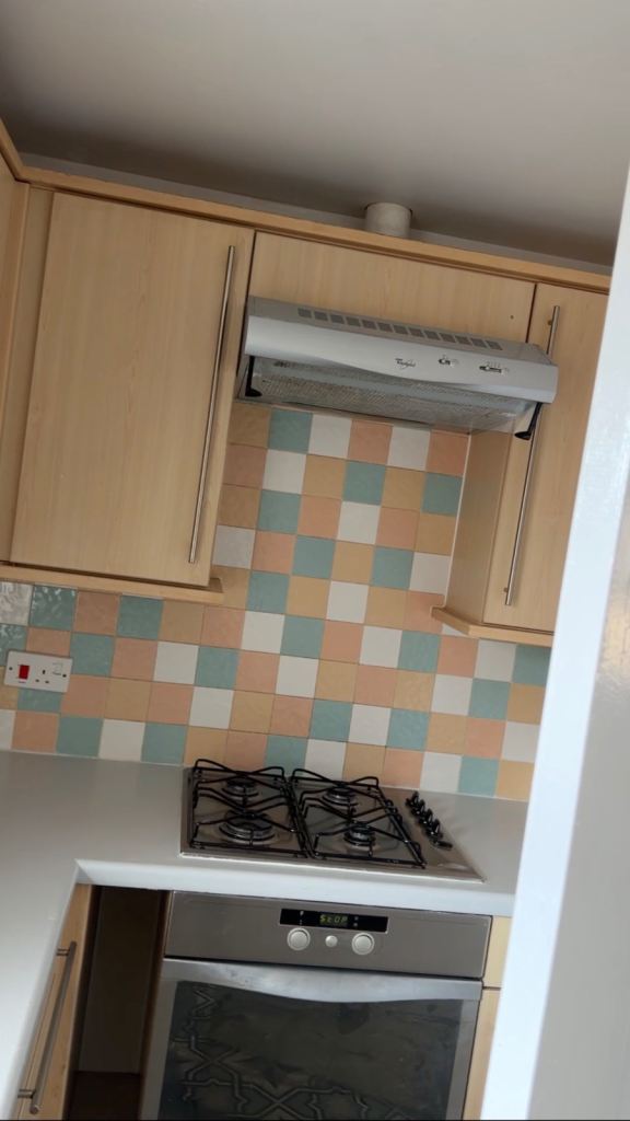 Two bed coach house - north swindon