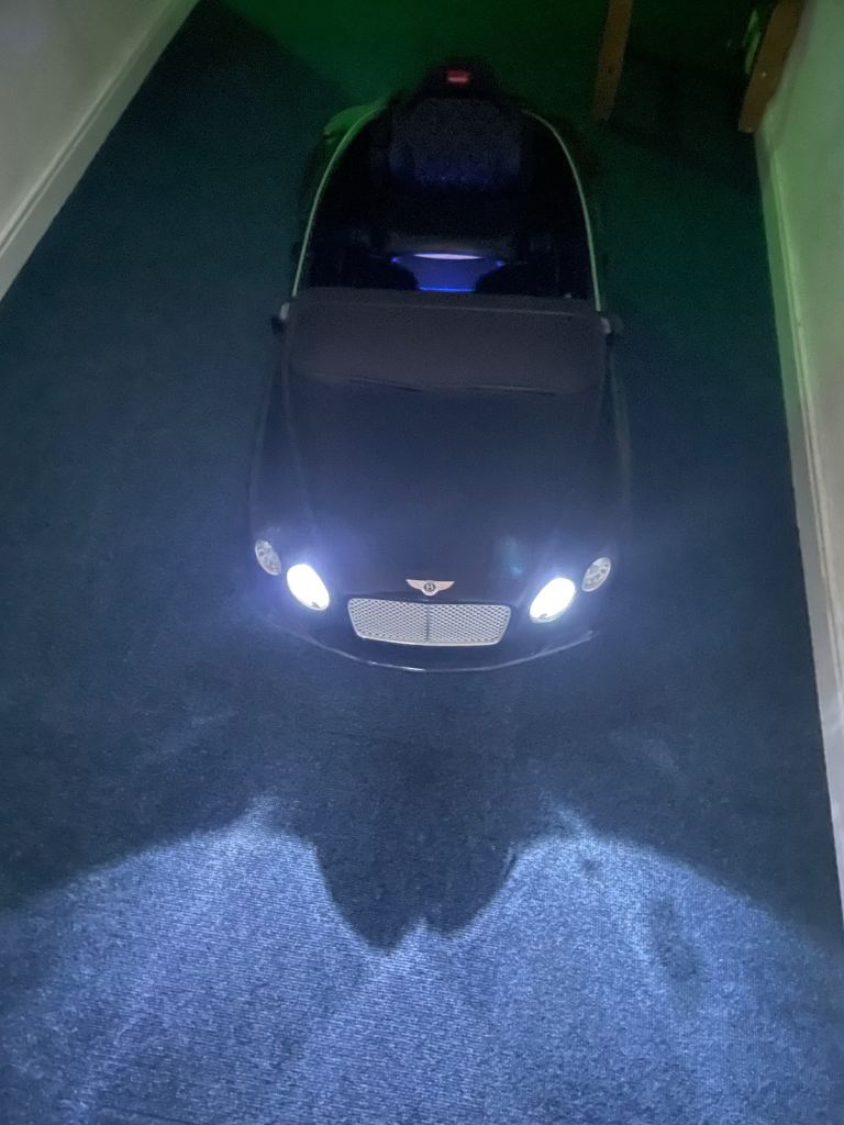 Kids electric ride on Bentley car (reduced from £100) SOLD