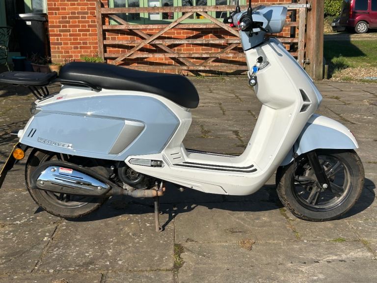 AJS BARLETTA, 2025, 50cc Moped Scooter (not Honda Yamaha Suzuki Vespa Aprillia)