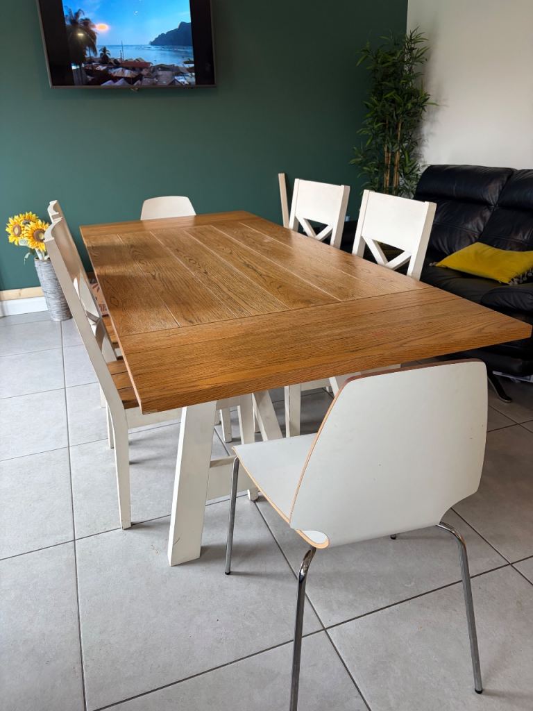 Picnic style dining table with 4 chairs