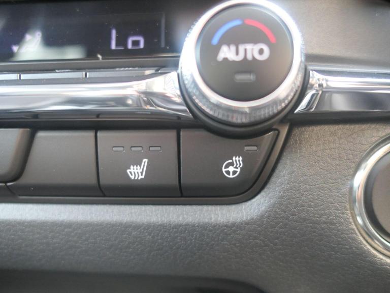 2025 Mazda CX-30 2.0 e-Skyactiv X MHEV Exclusive-Line 5dr Auto HATCHBACK PETROL Automatic