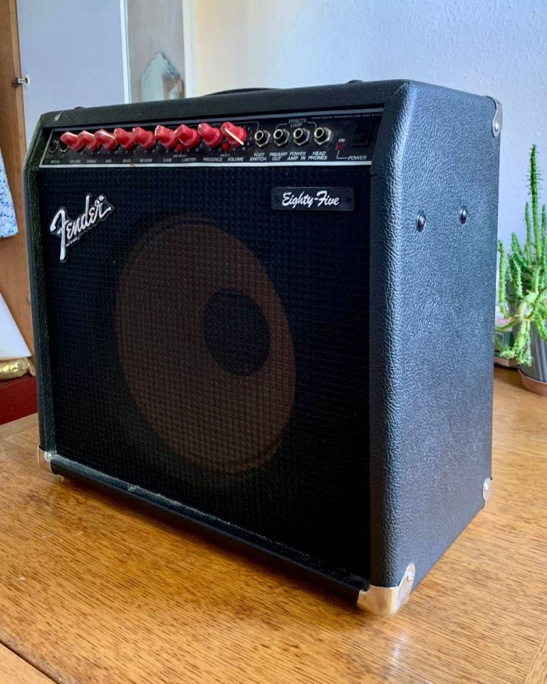 Fender 85 guitar amplifier. £195 