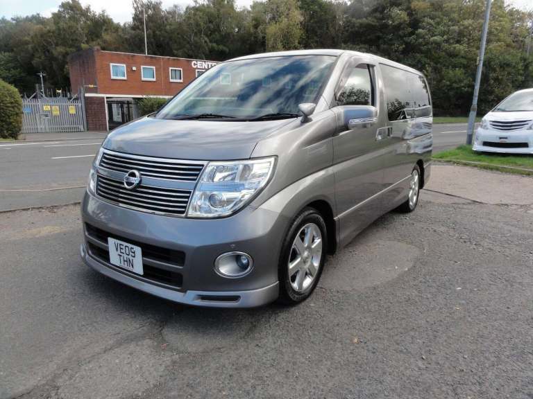 Nissan Elgrand HIGHWAY STAR 20000 MILES BIMTA CERT Petrol Automatic