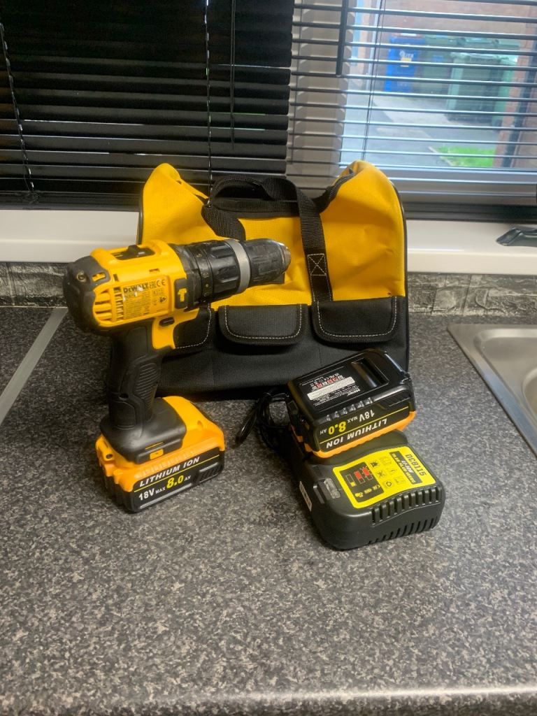 Dewalt 18v li-ion DCD785 drill set 