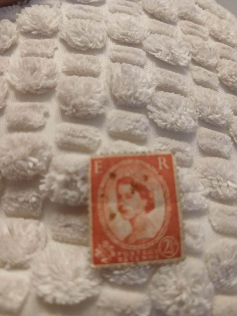 Vintage Postage Stamo queen Elizabeth 21/2d