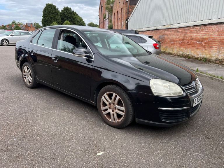 Volkswagen Jetta 2.0tdi, good cheap car good on fuel good mot 