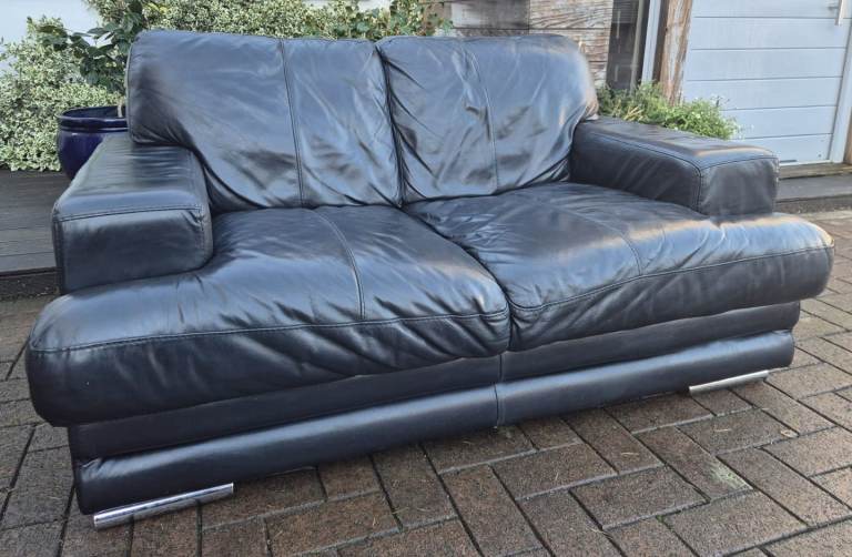 DELIVERY INCLUDED VGC 2 seater black genuine leather HIDE sofa armchair suite 