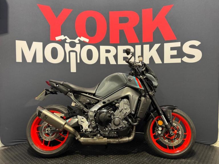 2021 Yamaha MT-09 900 Hyper-naked Euro 5