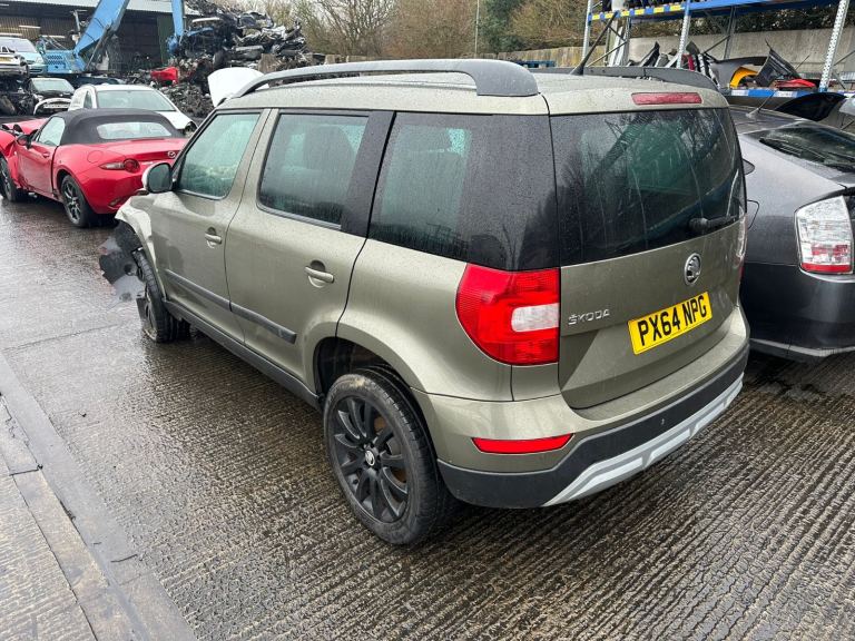 2014 SKODA YETI OUTDOOR BREAKING SPARES PARTS
