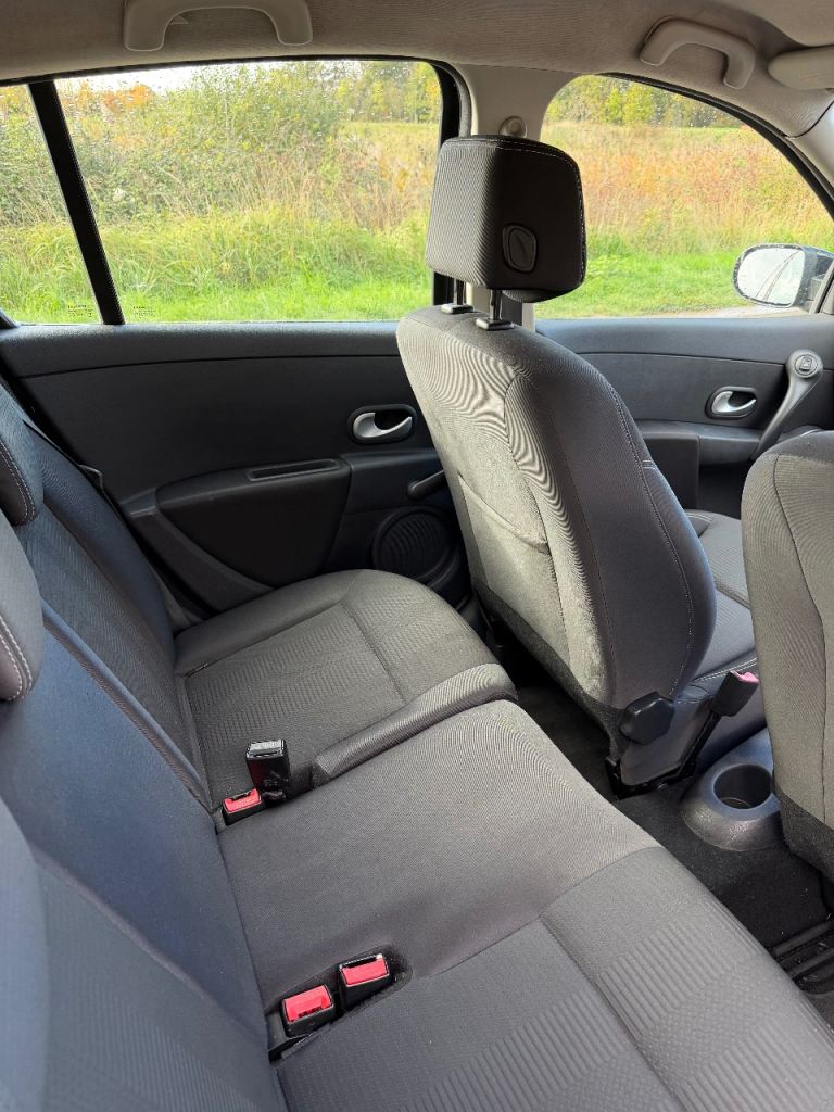 Renault, CLIO, Hatchback, 2010, Manual, 1461 (cc), 5 doors