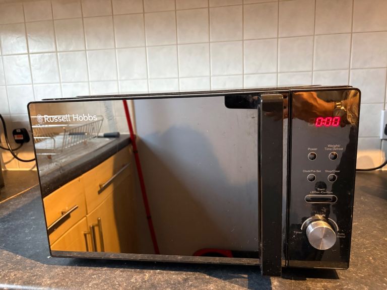 Russell Hobbs Black Microwave Oven – Good Condition
