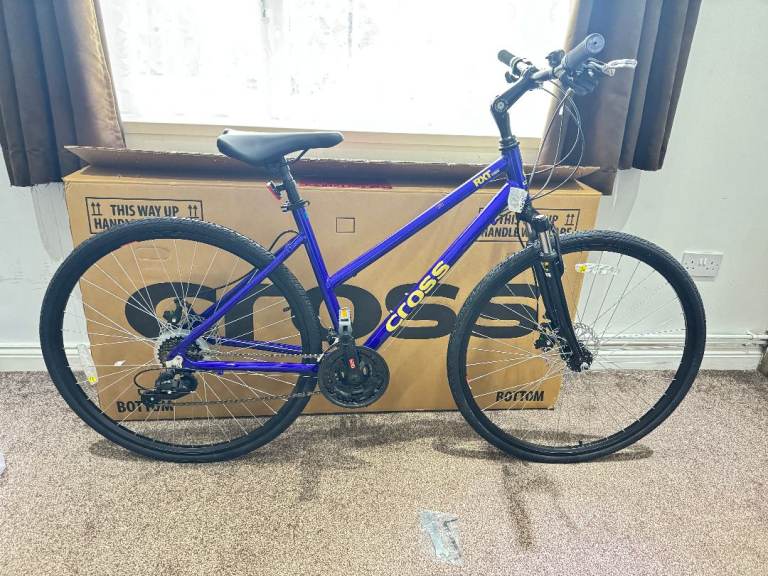 Brand New boxed Cross Rxt Hybrid Bike With Front Suspension