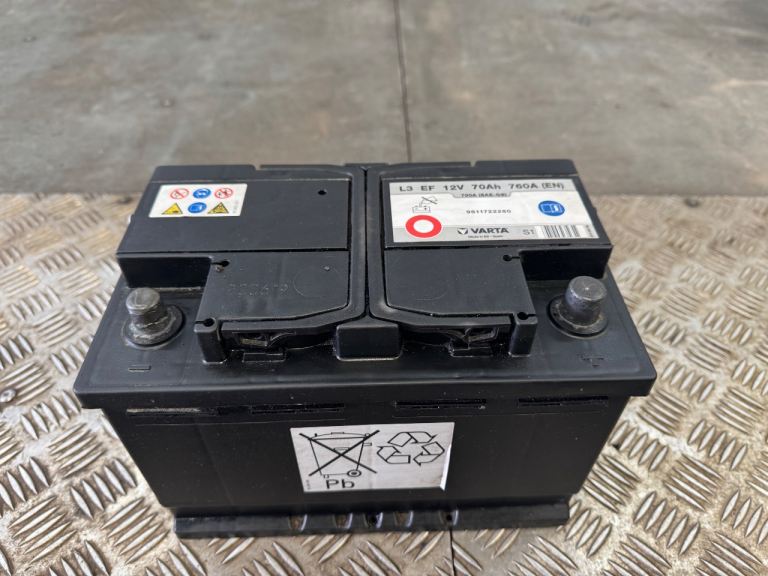 VARTA 12 VOLT BATTERY 70AH USED CONDITION