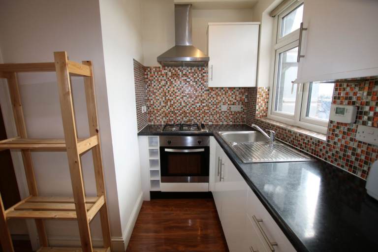 4 Bedroom Flat Available To Rent On Station Terrace, Kensal Rise, NW10