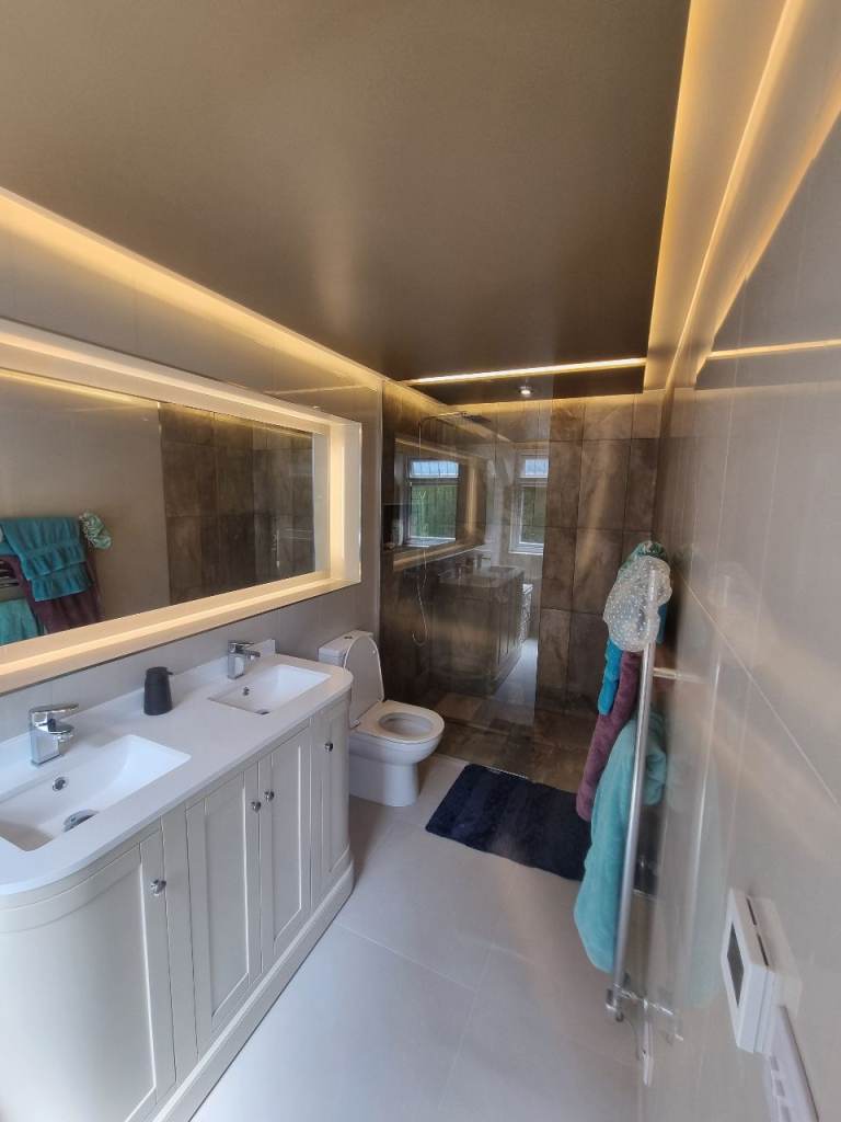 LOCAL BUILDER ON YOUR BUDGET bathroom or kitchen fitted from £1800.00