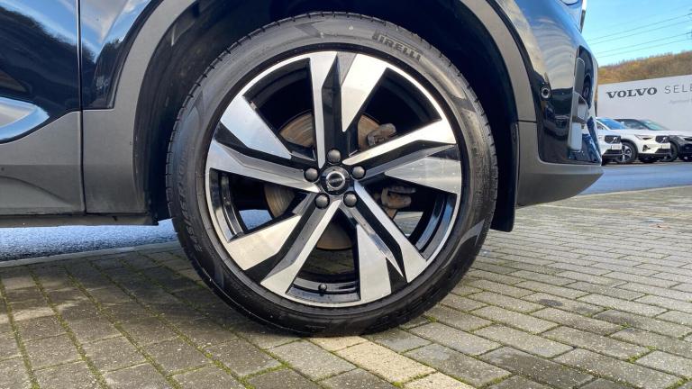 2024 Volvo XC40 2.0 B3 MHEV Ultra Bright SUV 5dr Petrol Hybrid DCT Auto Euro 6 (s/s) (163 p ESTAT...