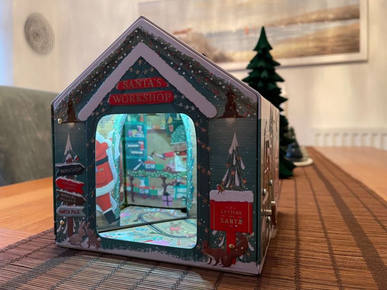 LIGHT UP SANTA MUSICAL WORKSHOP CHRISTMAS DECORATION