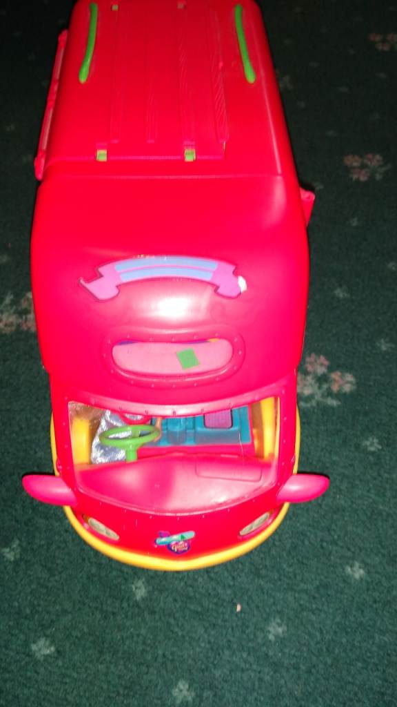 Campervan and Gina World House Playset