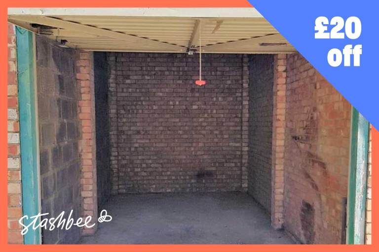Garage to rent in London (UB10) | Stashbee