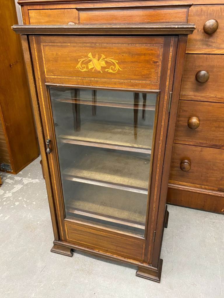 Antique Mahogany Display Cabinet with Inlay Design.
