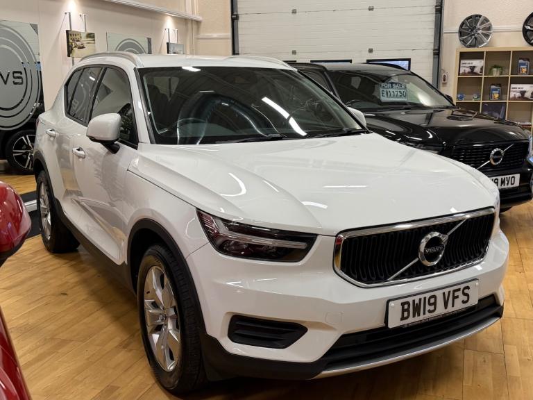 2019 Volvo XC40 2.0 D3 Momentum 5dr ESTATE Diesel Manual