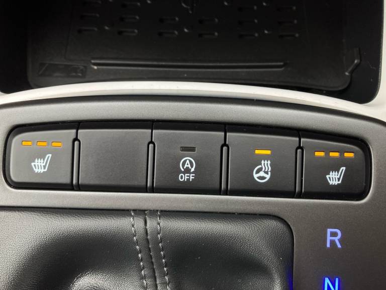 2022 Hyundai i10 1.2 MPi Premium 5dr Auto Hatchback PETROL Automatic