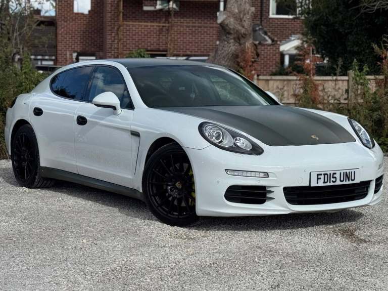 Porsche Panamera 3.0D V6 TiptronicS Euro 5 (s/s) 5dr Diesel Automatic