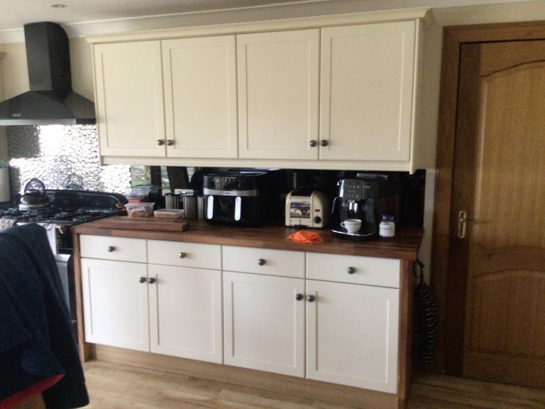 Magnet shaker cream kitchen 